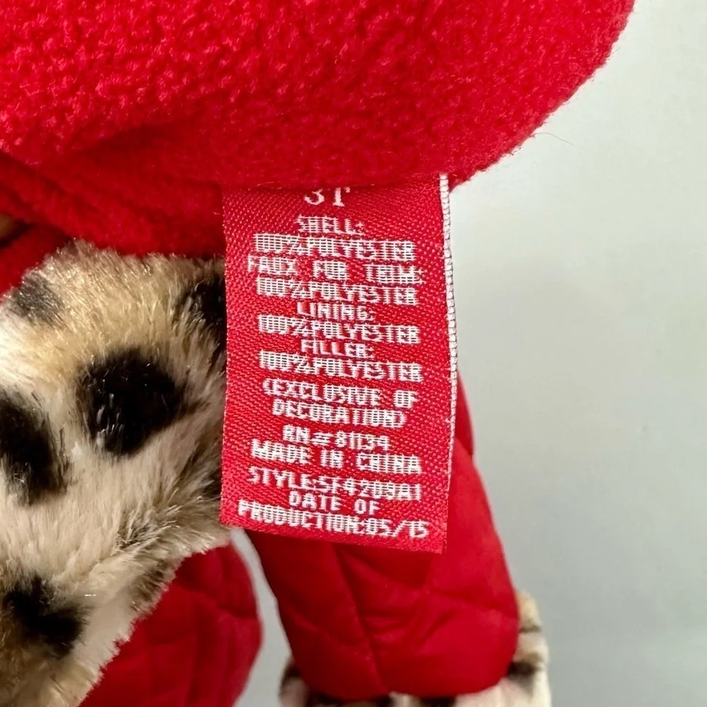 Girls Pistachio red puffer jacket with faux fur trim size 3T